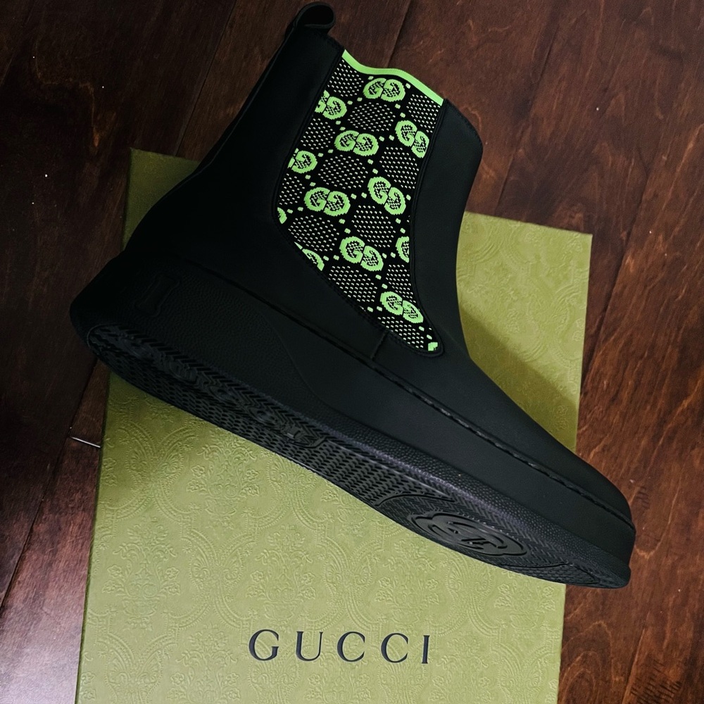 Gucci GG Supreme Slip-On Ankle Boots - Picture 2 of 14